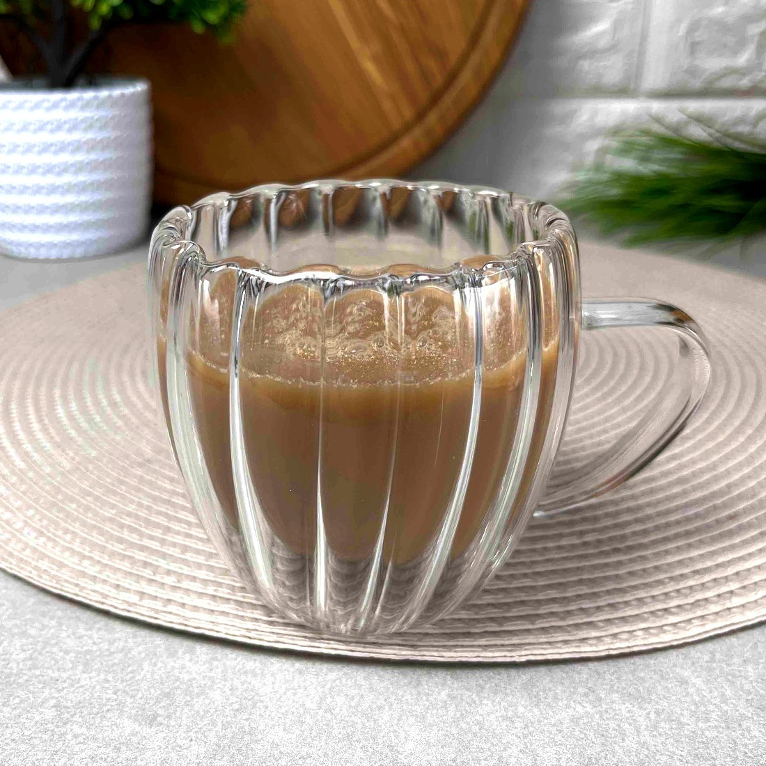 Скляна чашка з боросилікатного скла 250 мл Wave з подвійними стінками