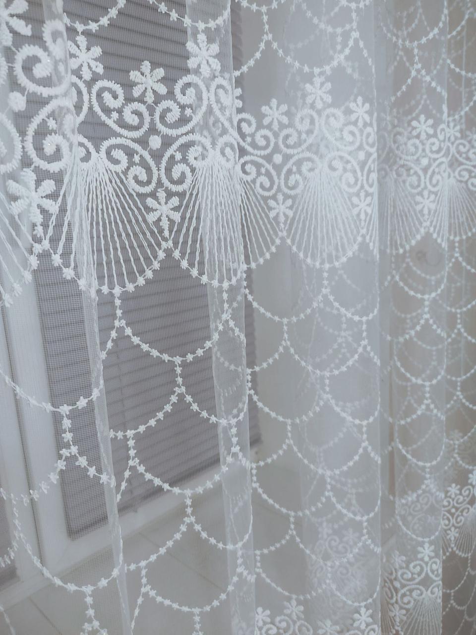 Фатин з густою вишивкою рядами кремового кольору без люрексовою нитки, туреччина