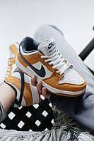 Бежевые женские кроссовки Nike SB Dunk Low Classic