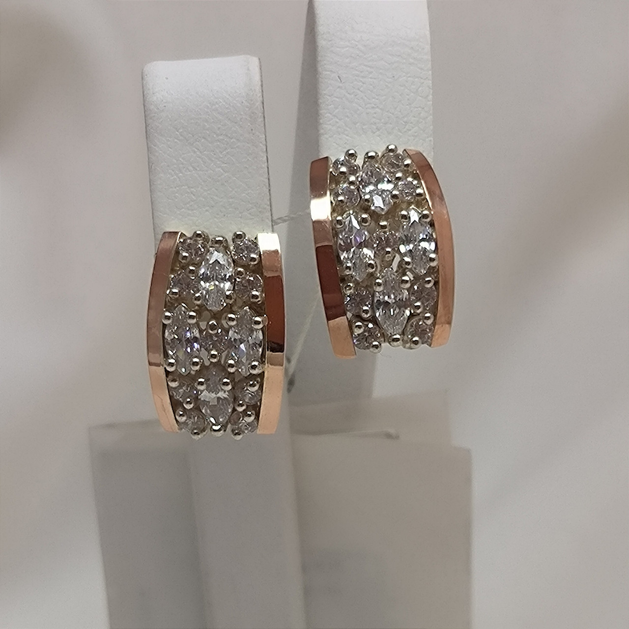 Срібні сережки 925 проби з напаяною пластиною золота з вставками цирконію