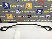 Распорка кузова Mitsubishi Outlander XL 2006-2012 5220B641
