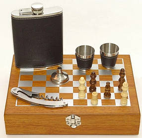 Чоловічий подарунковий набір з флягою та шахами, Подарунковий набір для чоловіків