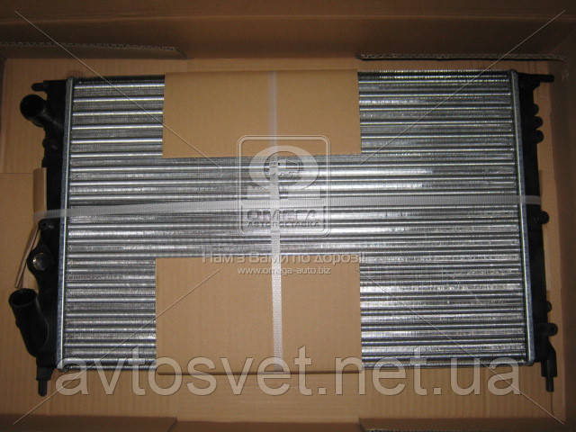 Радіатор охолодження RENAULT R 19 (88-) (вир-во Nissens) 63925 (Kr)