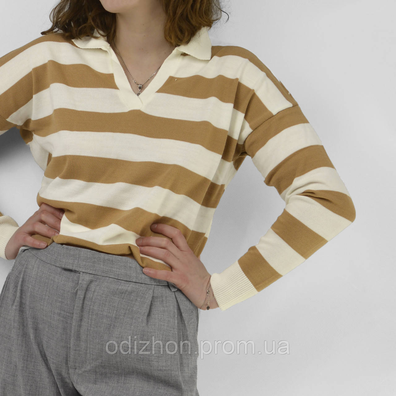 Женский кроп свитер в широкую полоску с длинным рукавом One size Турция Укороченная кофта - фото 3 - id-p1809375609