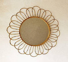 Настінне дзеркало Ромашка з металу Гранд Презент 91168