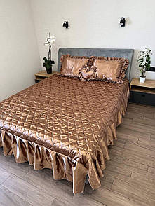 Атласне покривало коричневе з подушками
