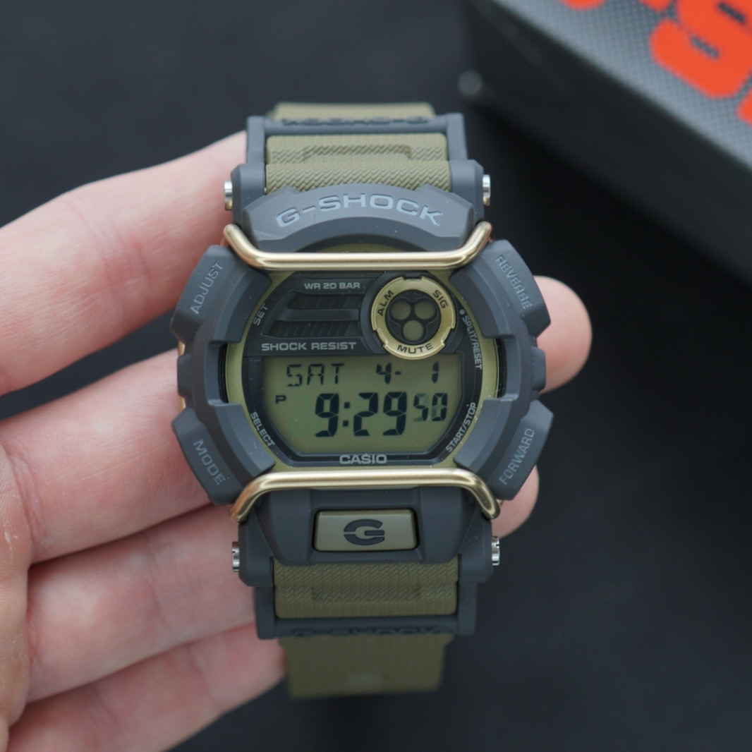Годинник Casio G-Shock GD-400-9 200m