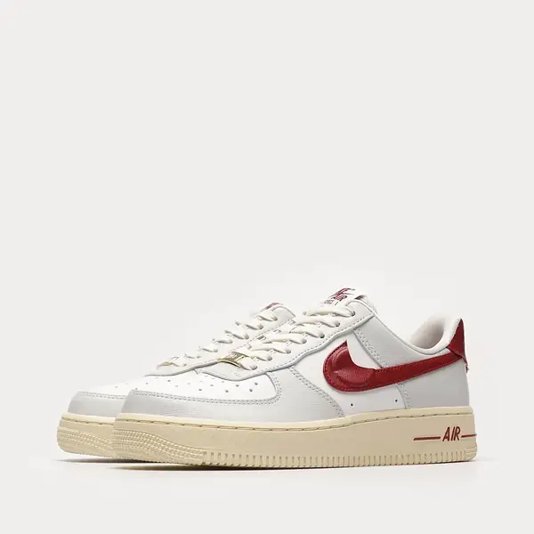 NIKE AIR FORCE 1 07 SE DV7584 001
