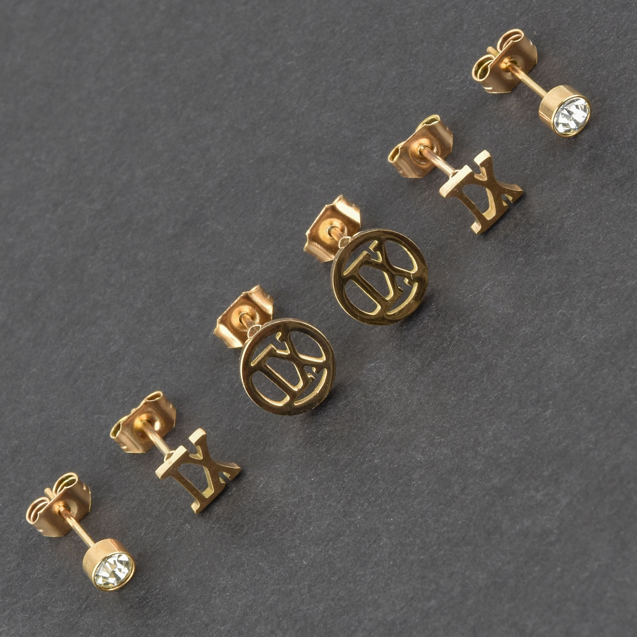 Серьги гвоздики пуссеты набор 6 шт на два уха золотистые  с кристаллами разного размера цифры