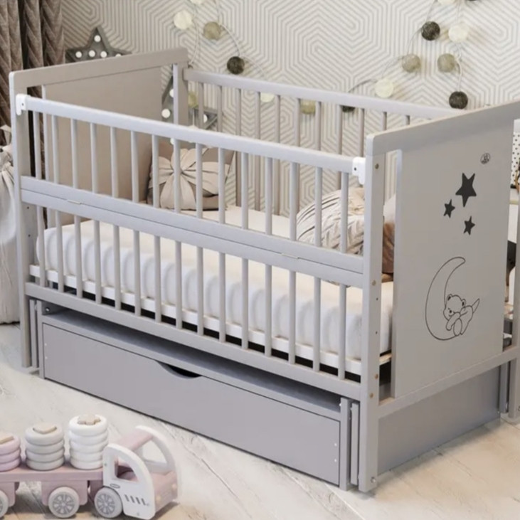 Дитяче ліжечко Дубик-М "Ведмедик" сірий  з відк.боковинкою на маятнику з шухлядою