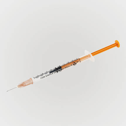 Інсуліновий Шприц 1 мл U-100 зі знімною голкою трикомпонентний SF Medical, фото 1