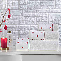 Набор Махровых полотенец из 3 предметов с ароматизатором Tivolyo Home Exclusive Tiamo Красный