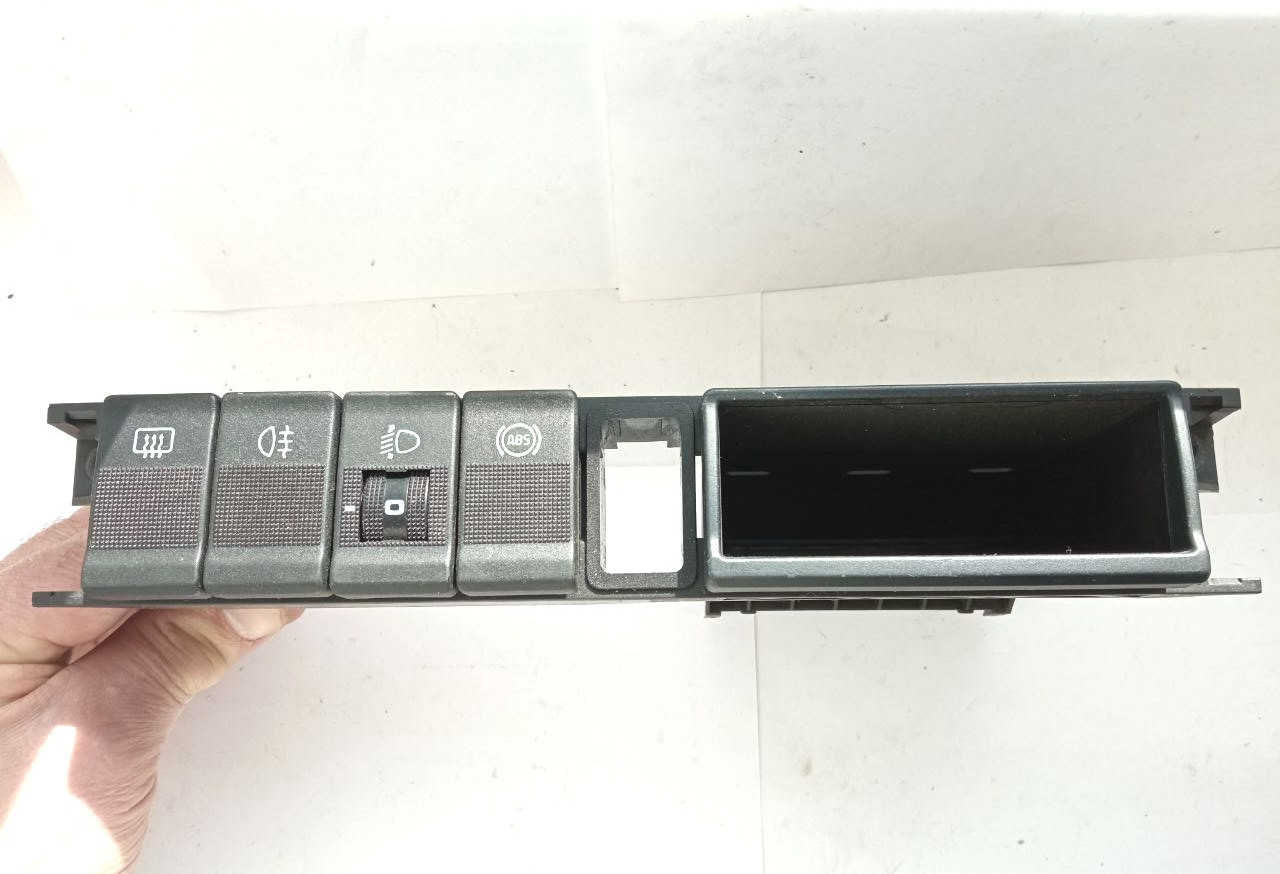 Панель перемикачем бардачок audi a6 c4 4A0941561 / 4a0941561