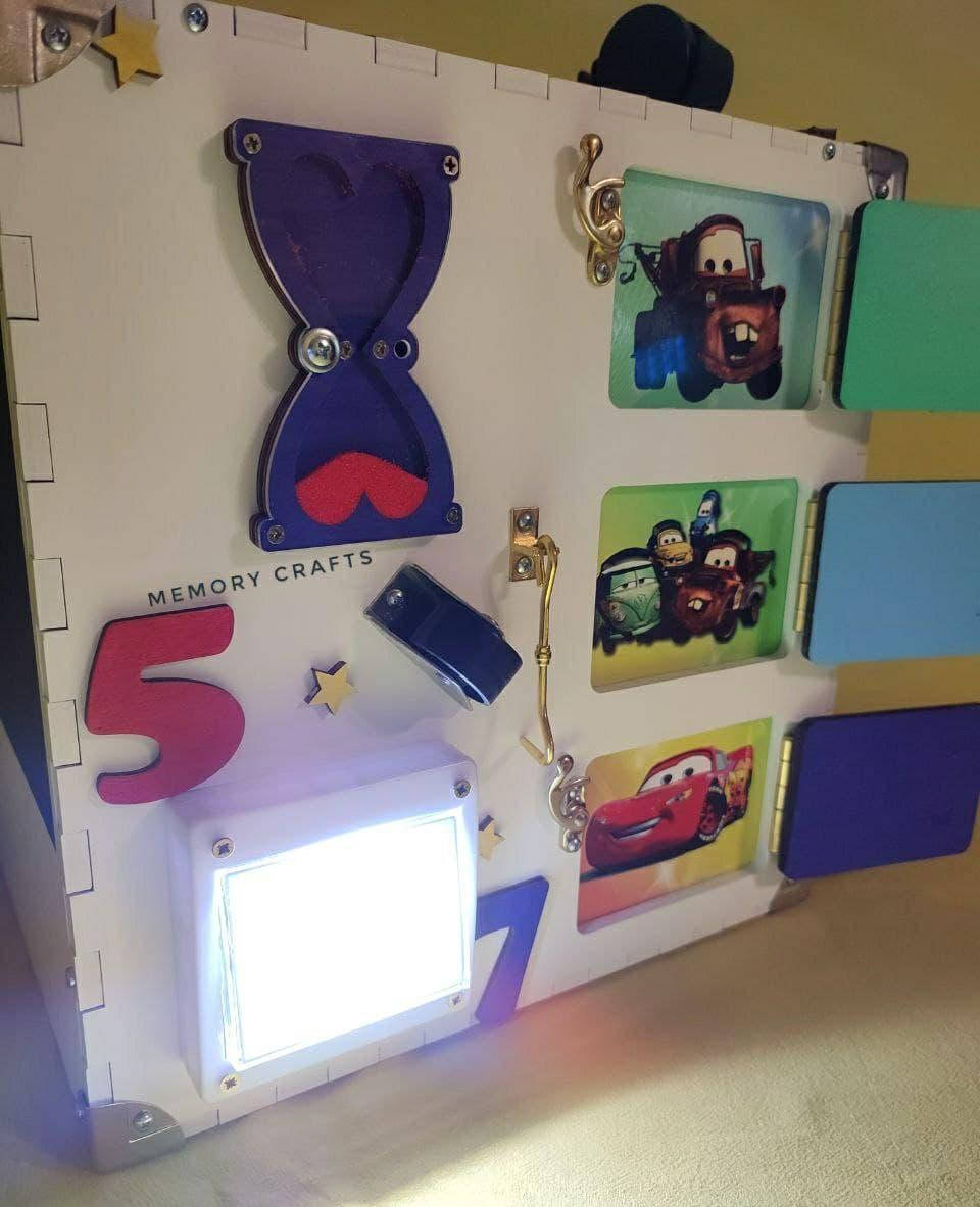 

Детская игрушка Бизикуб 30*30*30 см Бизиборд