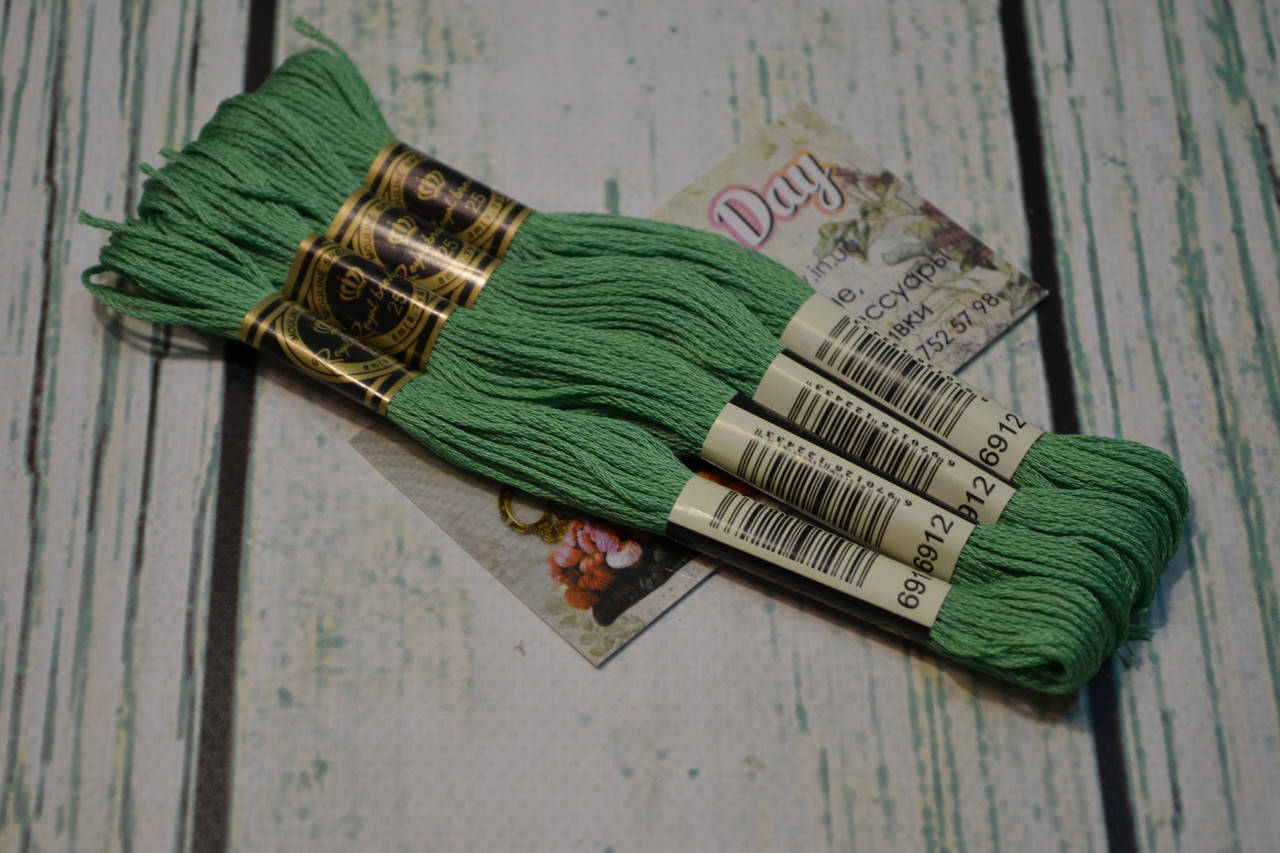 

Мулине Royal Broderie, цвет №912