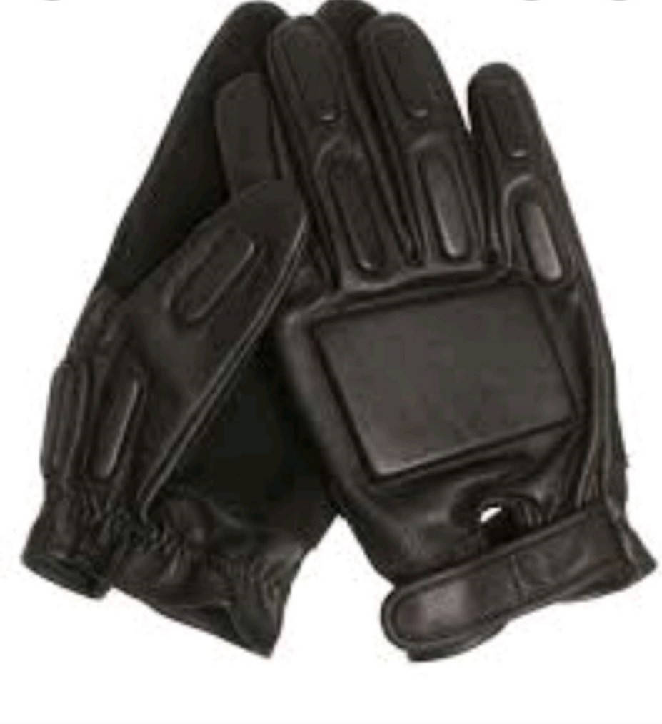

Перчатки тактические кожаные с демпферной защитой черные