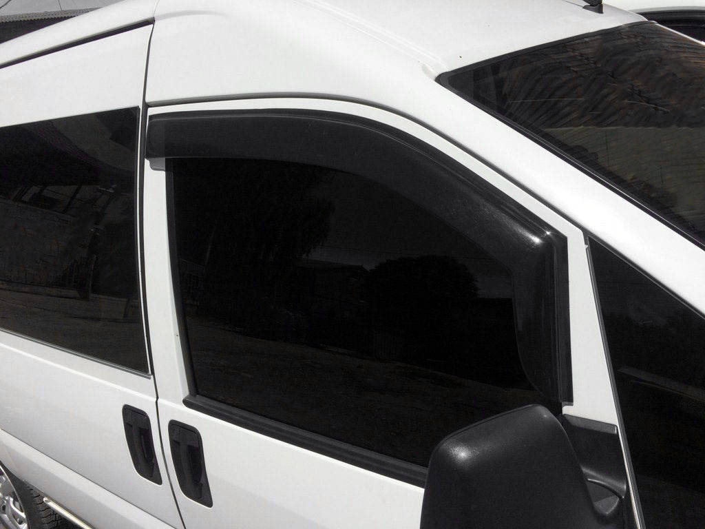 

Ветровики (2 шт, DDU) для Peugeot Expert 1996-2007 гг. dd079 orig dd079