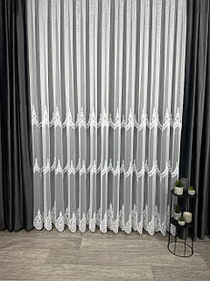 Тюль на основі бамбука з шеніловою вишивкою. Колір: Білий