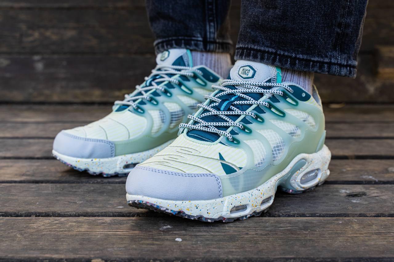 Mint green clearance air max plus