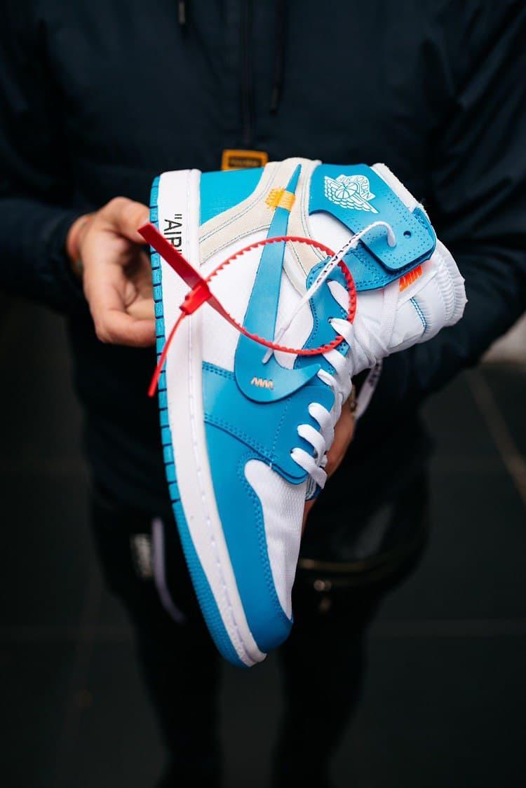 Мужские кроссовки Nike Air Jordan 1 Off-White Blue White - фото 2 - id-p1809910896