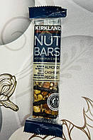 Горіховий батончик Kirkland Nut Bar