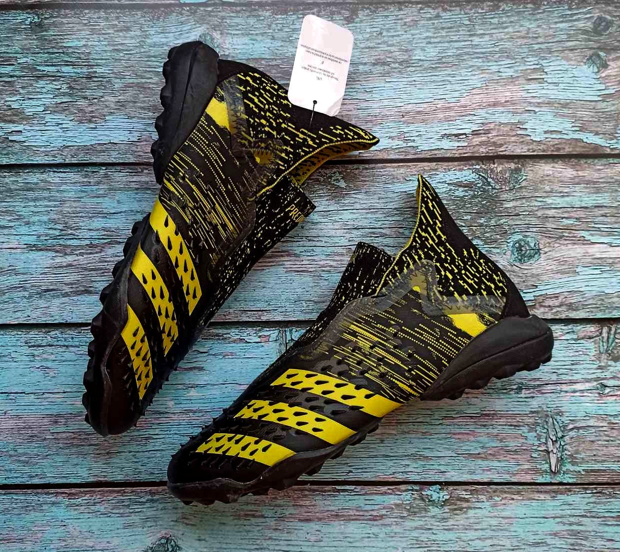 Сороконіжки Adidas Predator FREAK + TF/адідас предатор/ футбольне взуття