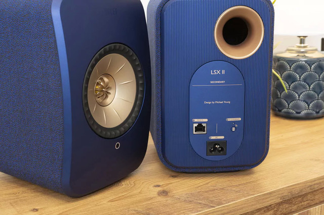 KEF LSX II Generation Carbon Black