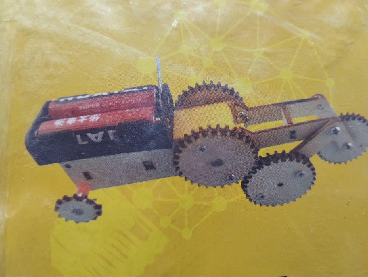 Машинка на шестернях, конструктор дитячий — виріб