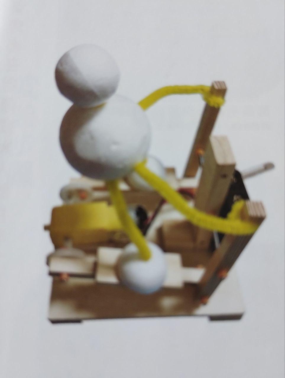 Чюбзик на орбітрекі з моторчиком конструктор дитячий — виріб