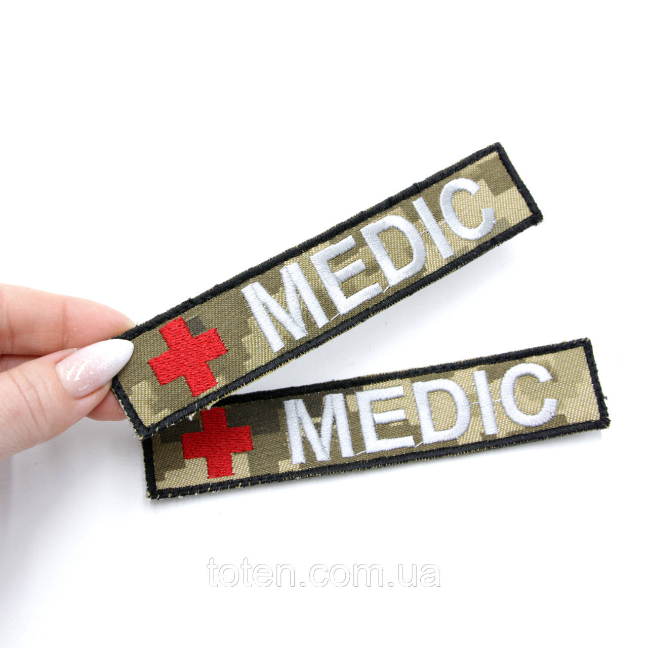 Якісний шеврон MEDIC на липучці, Шеврон планка піксель Медика, нашивка-патч української армії білий