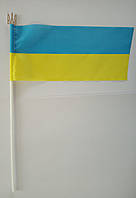 Прапорець України із золотим 
гербом