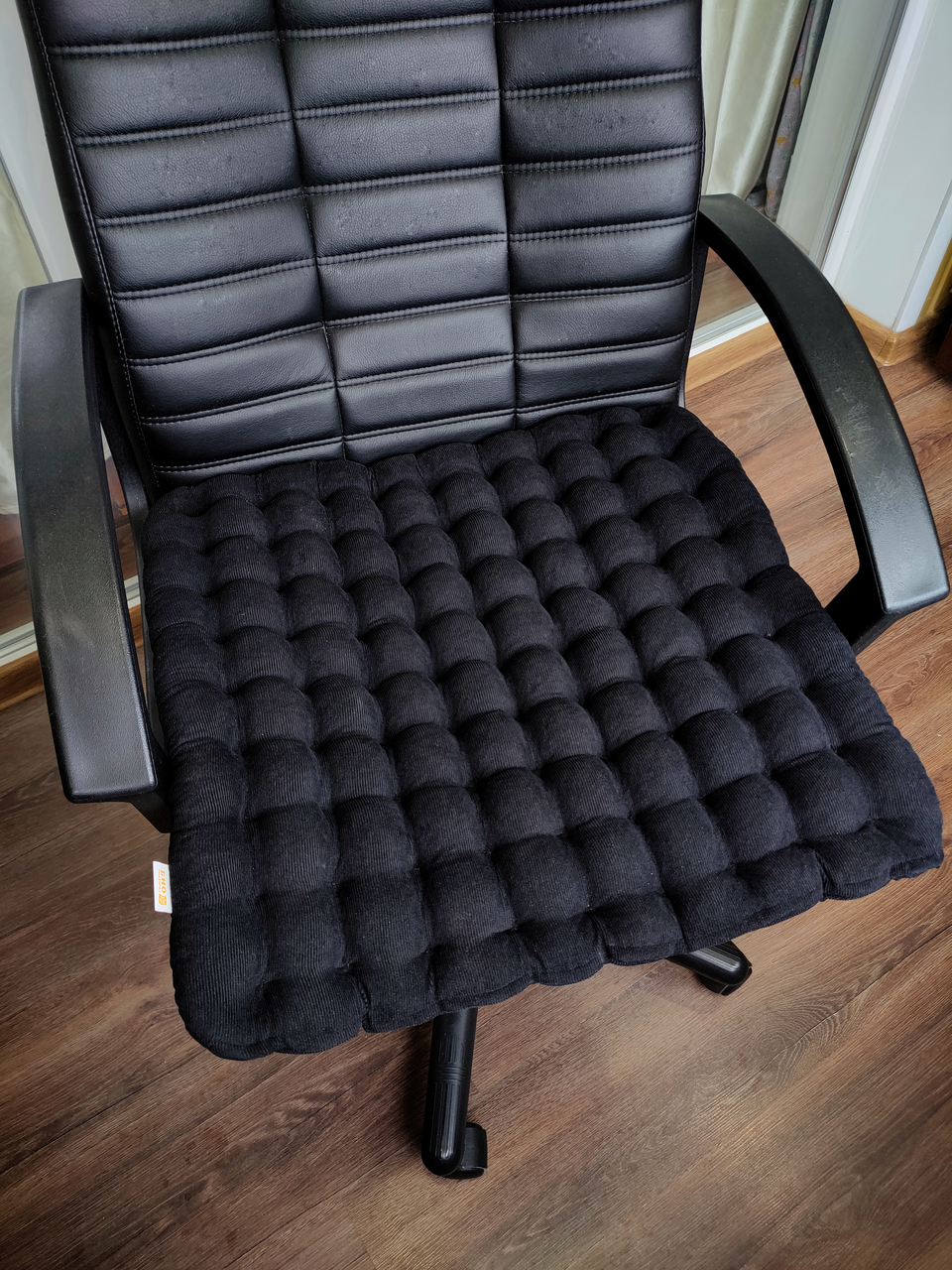Ортопедичне сидіння на офісне крісло з наповнювачем гречане лушпиння "Бос" 50×50