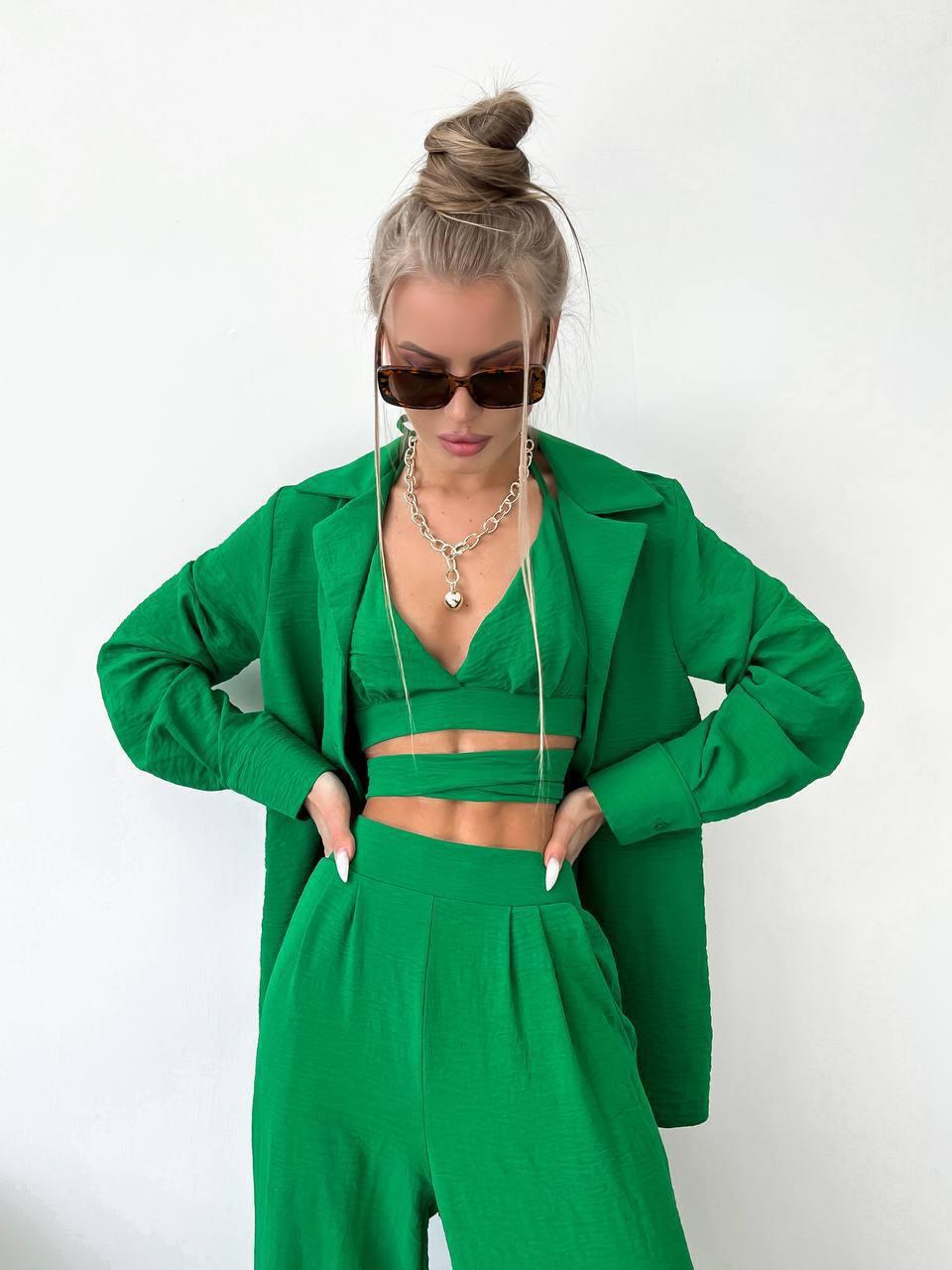 Зелений стильний жіночий брючний костюм-трійка весна-літо: Штани, Топ-ліф на зав'язках і Сорочка, фото 1