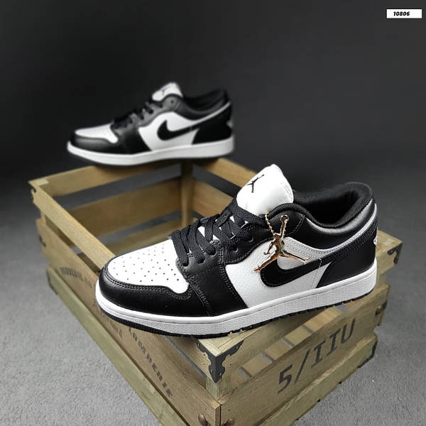 Nike Air Jordan Retro 1 Low