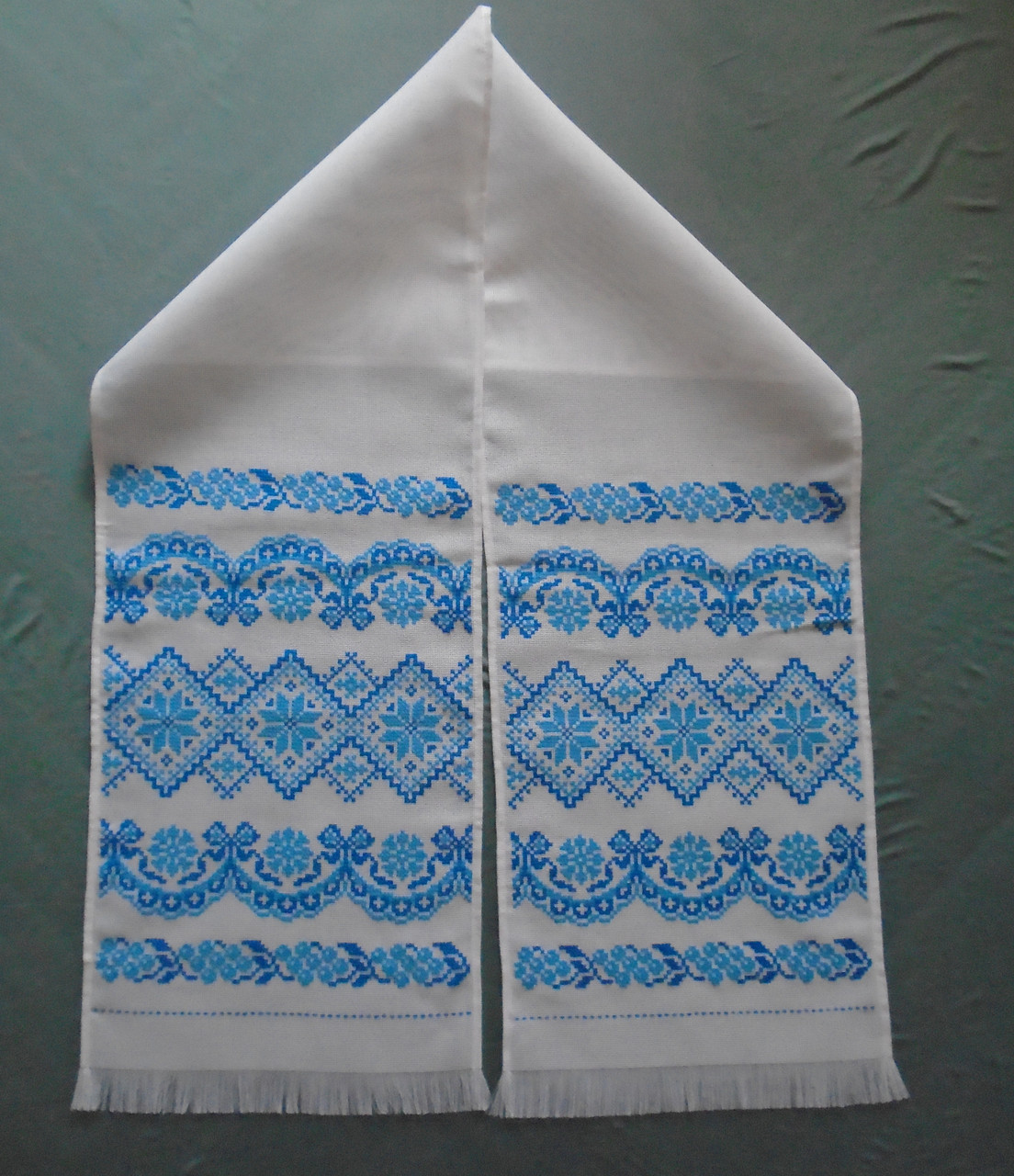 Вышитый рушник ручной работы в синем цвете - фото 1 - id-p684738078