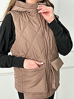 Жіноча жилетка зі стьобаної плащової тканини на блискавці з капюшоном і накладними кишенями (р. 42-52) 6514204 Моко, 42/44