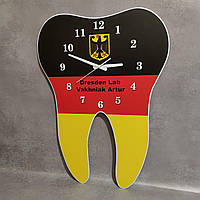 Часы настенные Зуб в цветах флага Германии