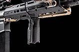 Ручка перенесення вогню Strike Industries вертикальна з кріпленням M-LOK, довга. Колір - FDE. SI-AR-CMAG-L-FDE, фото 7