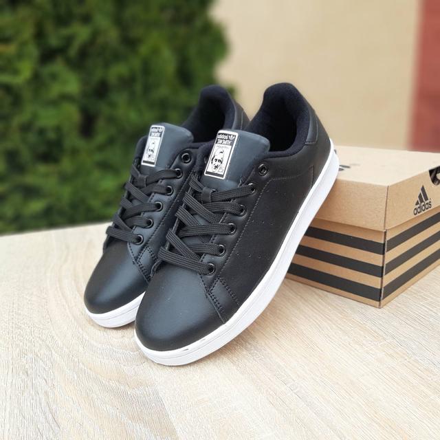 Adidas advantage hitam hotsell