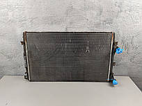 Радіатор охолодження двигуна 1K0121253AA SKODA OCTAVIA A5