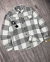 Стильна повсякденна чорно-біла клітчата весняна сорочка байкова