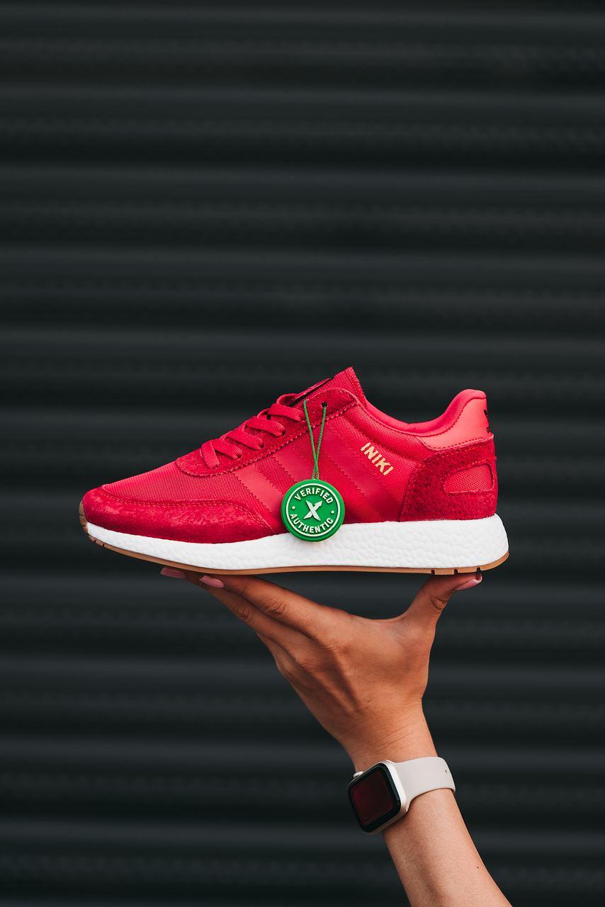 Червоні кроссівки жіночі Adidas INIKI Red. Класні кросси для дівчат Адідас Інікі.