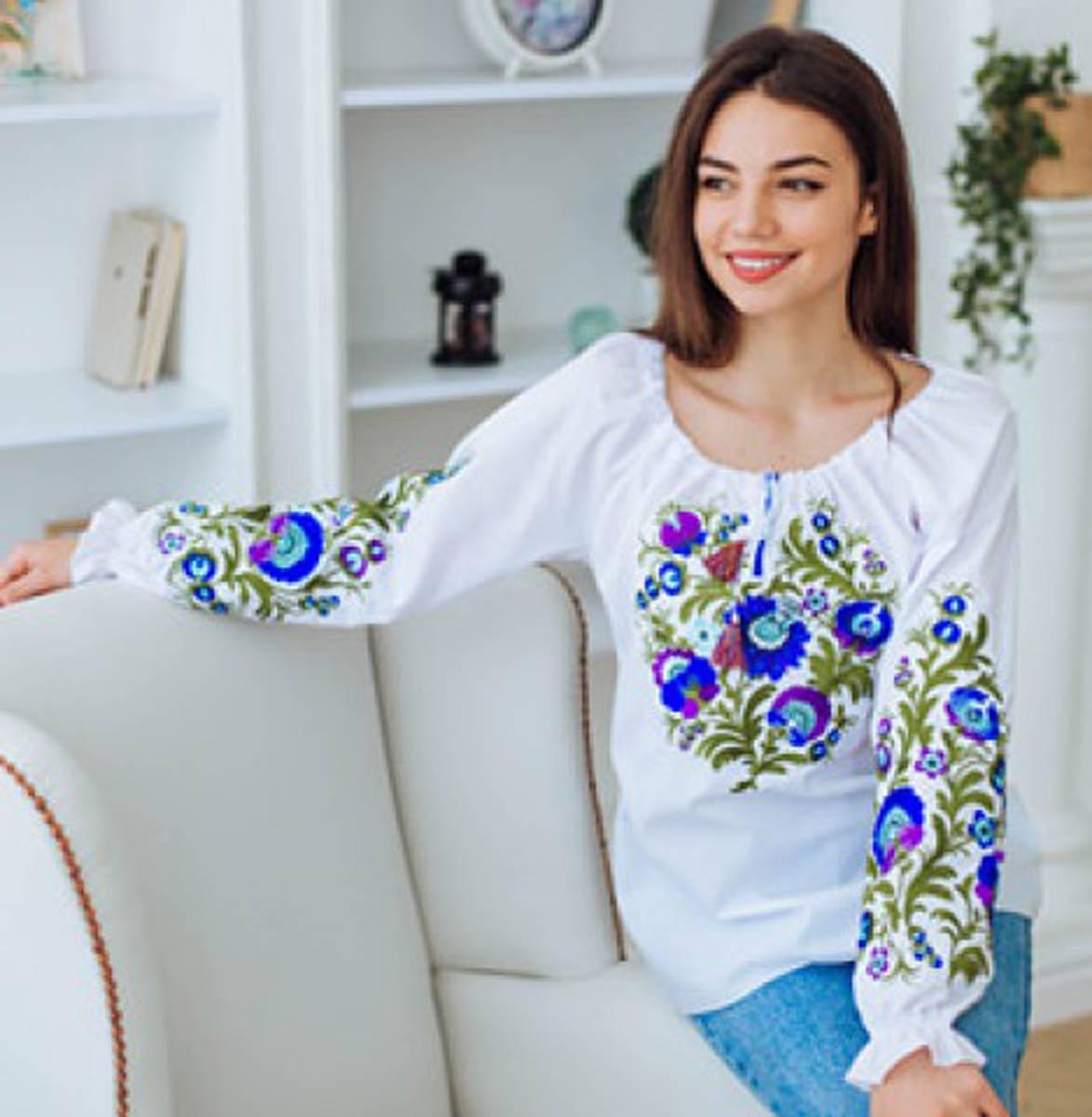 Блуза жіноча Писанка синя вишивка