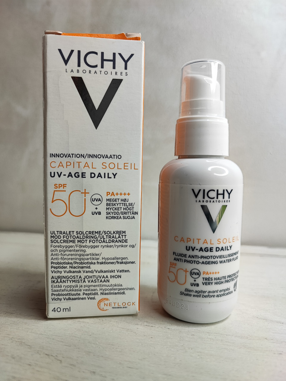 Солнцезащитный невесомый флюид против признаков фотостарения кожы лица SPF50+Vichy Capital Soleil UV-Age Daily - фото 4 - id-p1811875066