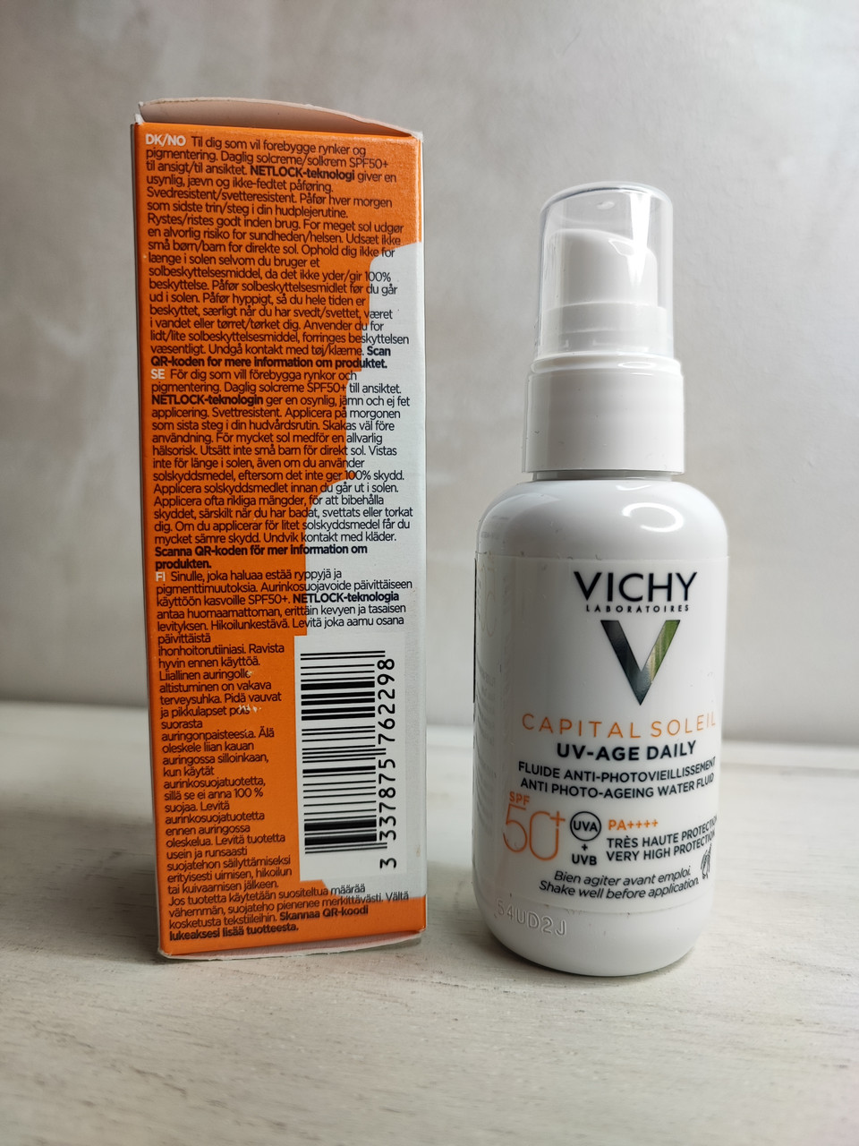 Солнцезащитный невесомый флюид против признаков фотостарения кожы лица SPF50+Vichy Capital Soleil UV-Age Daily - фото 5 - id-p1811875066