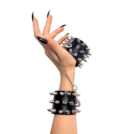 Наручники із шипами Art of Sex — Rose Spiked Leather Handcuffs, натуральна шкіра, фото 1