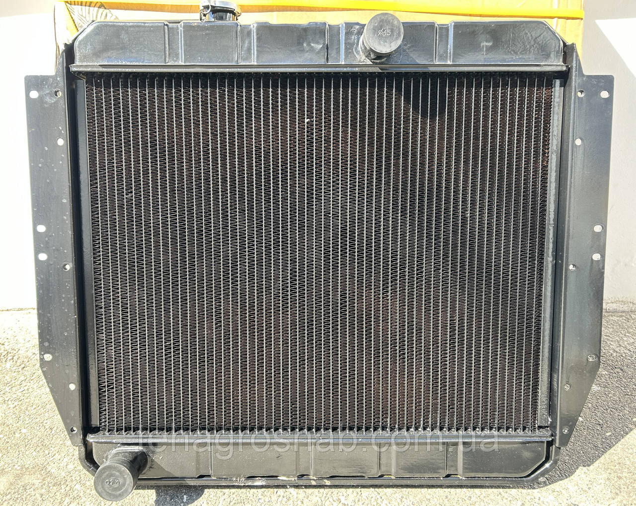 Радиатор ЗИЛ-130 (3-х рядн.) медн. (ТАС). 130-1301010 (ID#1808319113 ...