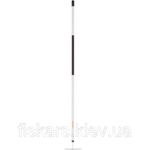 Сапа полегшена Fiskars Light 136553 (1019609)