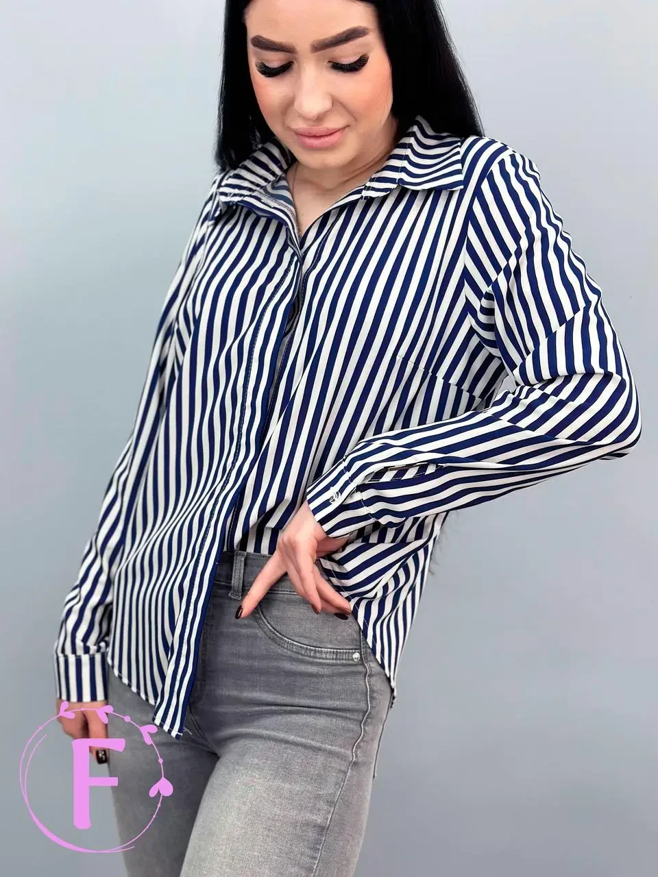 Жіноча демісезонна блузка-сорочка з довгими рукавами у смужку, фото 1