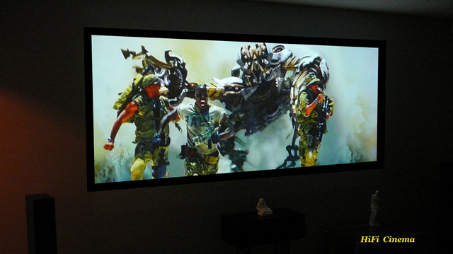 AV Screen SM110BFH-B(V) Flexible White проекційний екран на рамі співвідношення 16:9 діагональ 110 дюймів